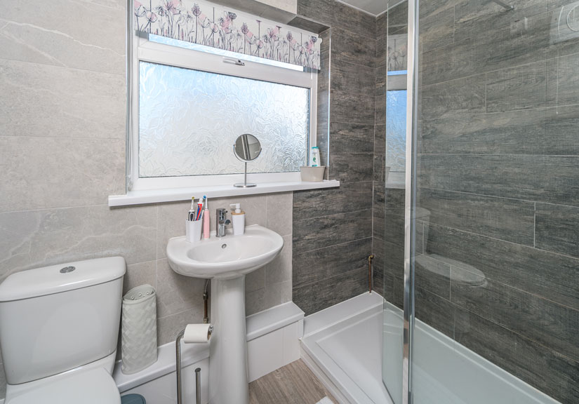 Shower-Room-825 Shower-Room-825
